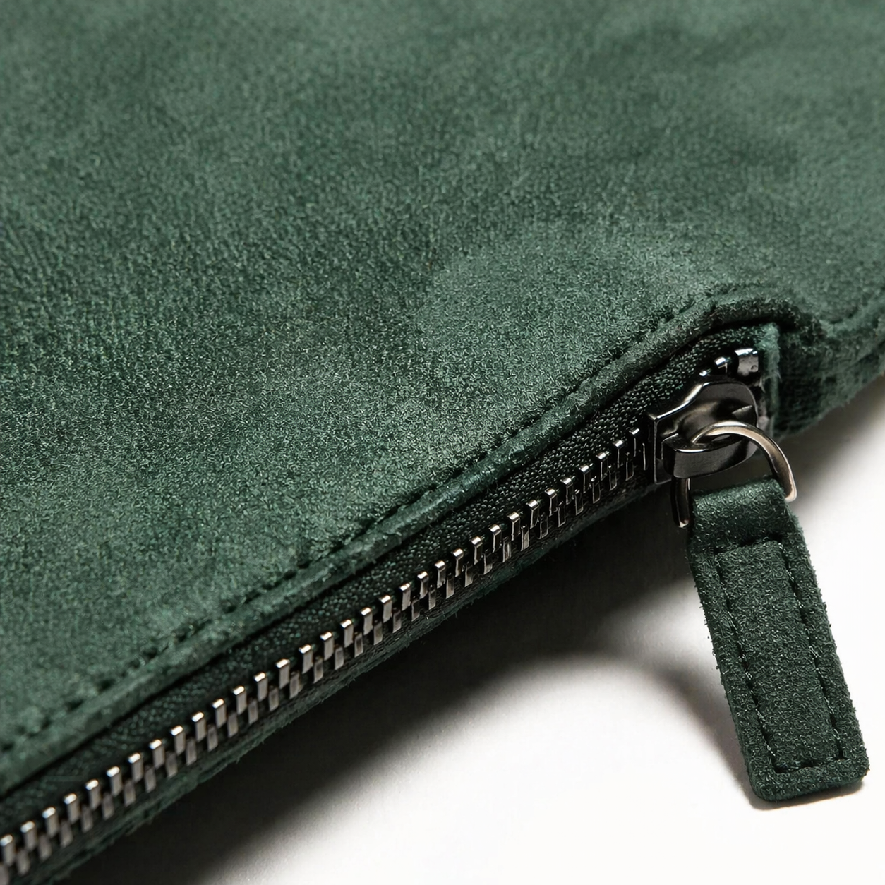 Alcantara Pouch - Green