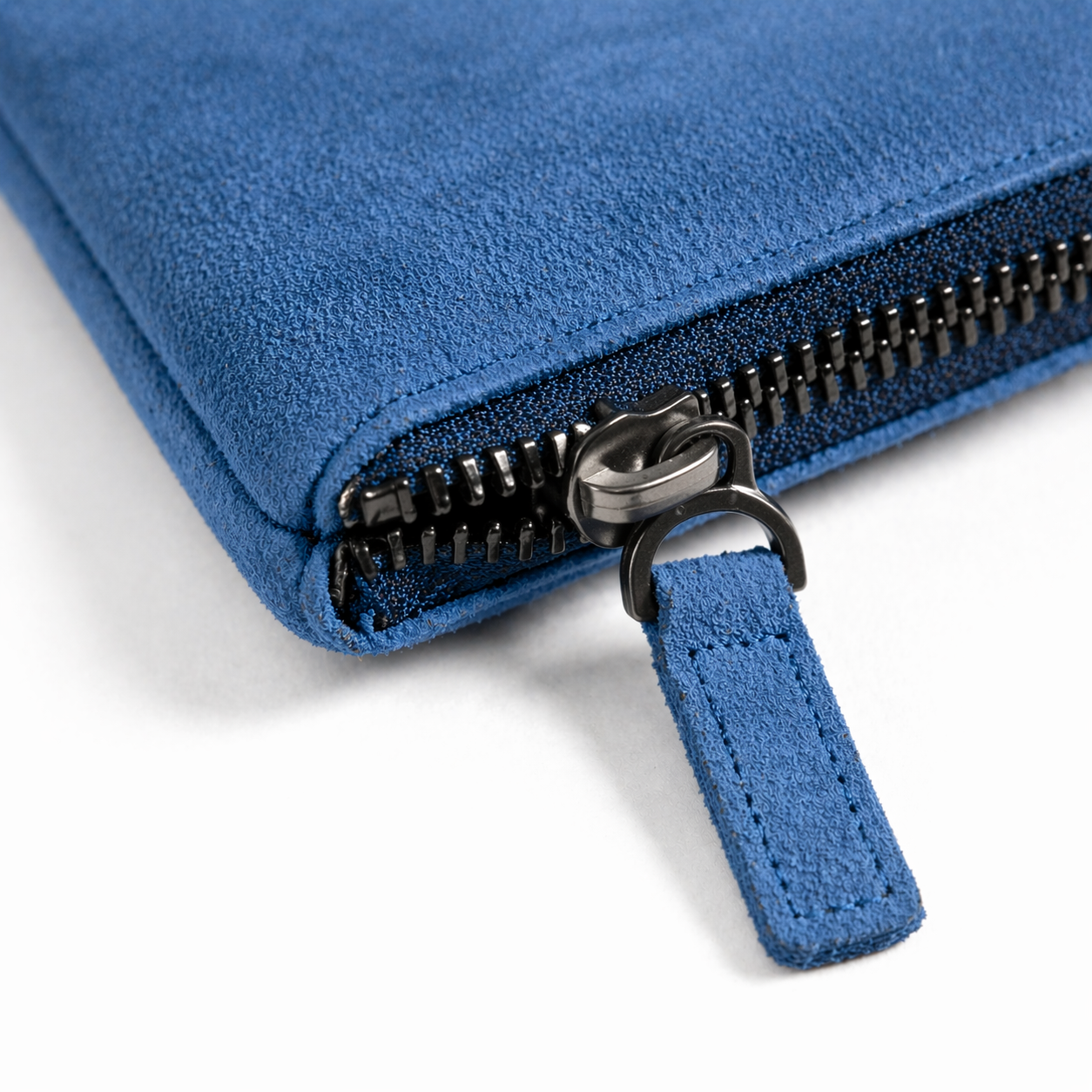 Alcantara Pouch - Blue